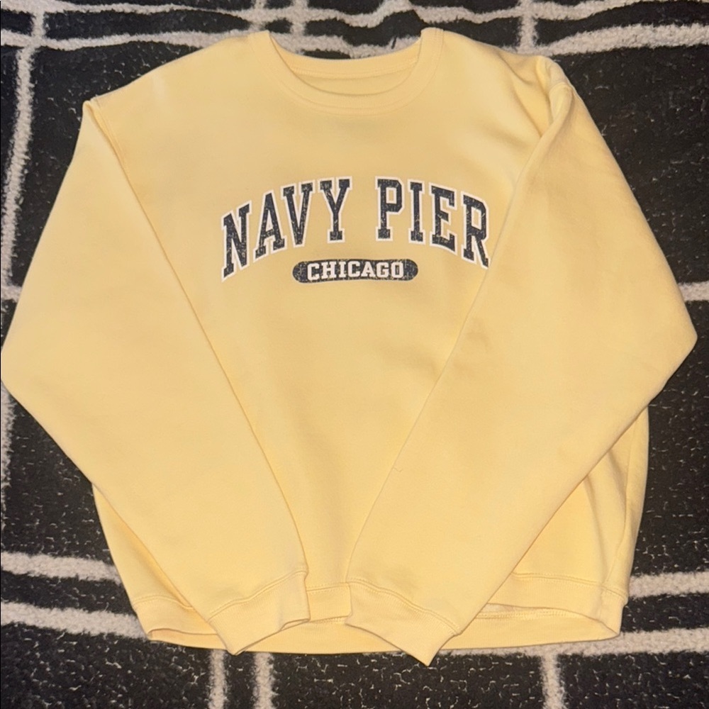Chicago Yellow Sweater with Navy Pier